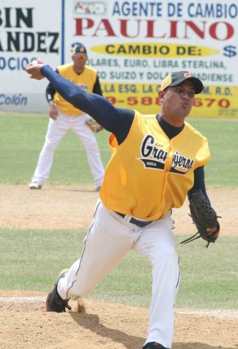 Impresionante la salida de José Martínez de los Granjeros